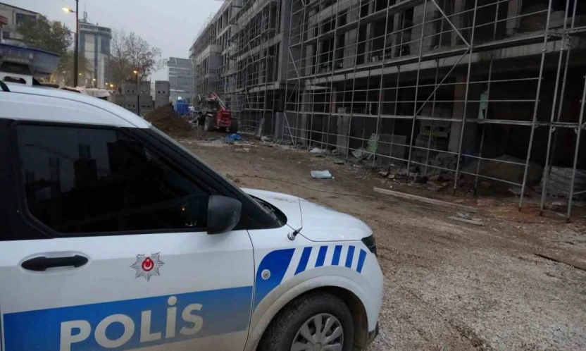 Spiral makinesiyle elini kesen işçi yaralandı