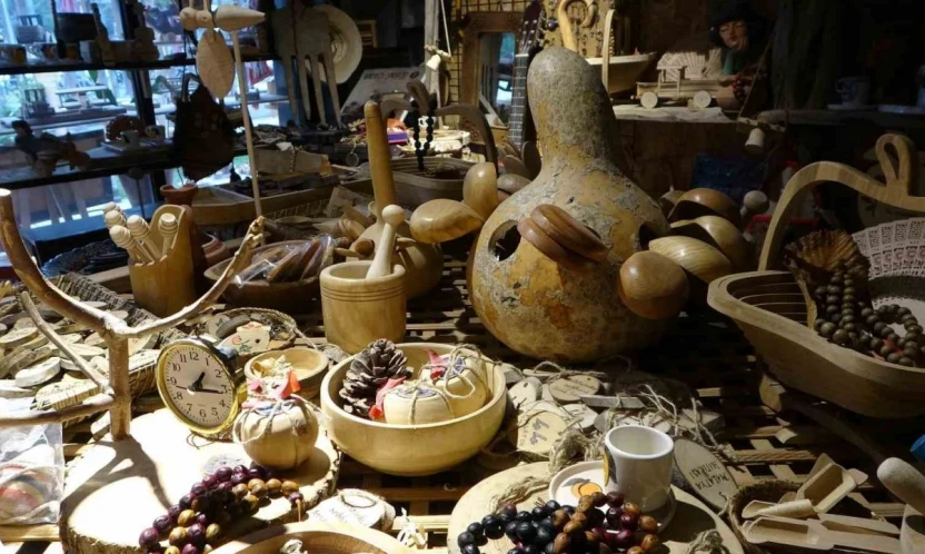 Yarım asırdır ağaçlara şekil veriyor