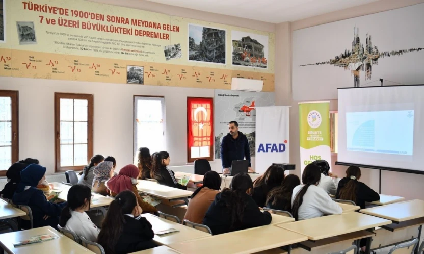 Yeşilyurt Belediyesi Afetlere hazırlık eğitimlerini kararlıkla sürdürüyor