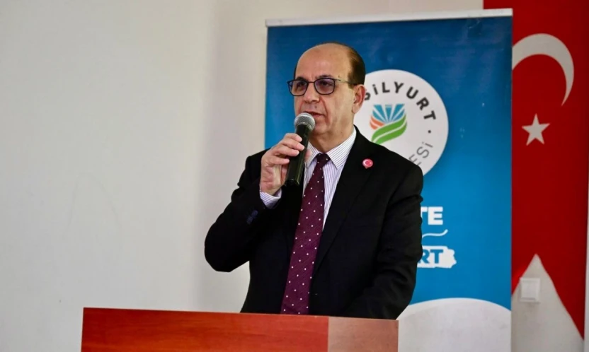 Yeşilyurt Belediyesi'nden öğrencilere TYT-AYT kaynak kitap desteği