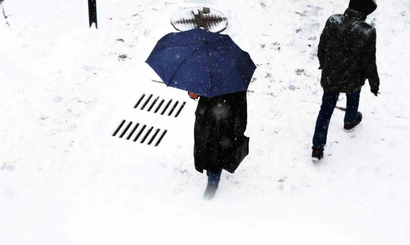 Yılın son gününde Elazığ beyaza büründü